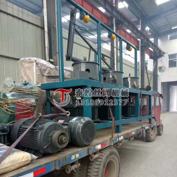 連罐滑輪拔絲機(jī)裝車(chē)發(fā)貨 連罐滑輪拔絲機(jī)裝車(chē)發(fā)貨